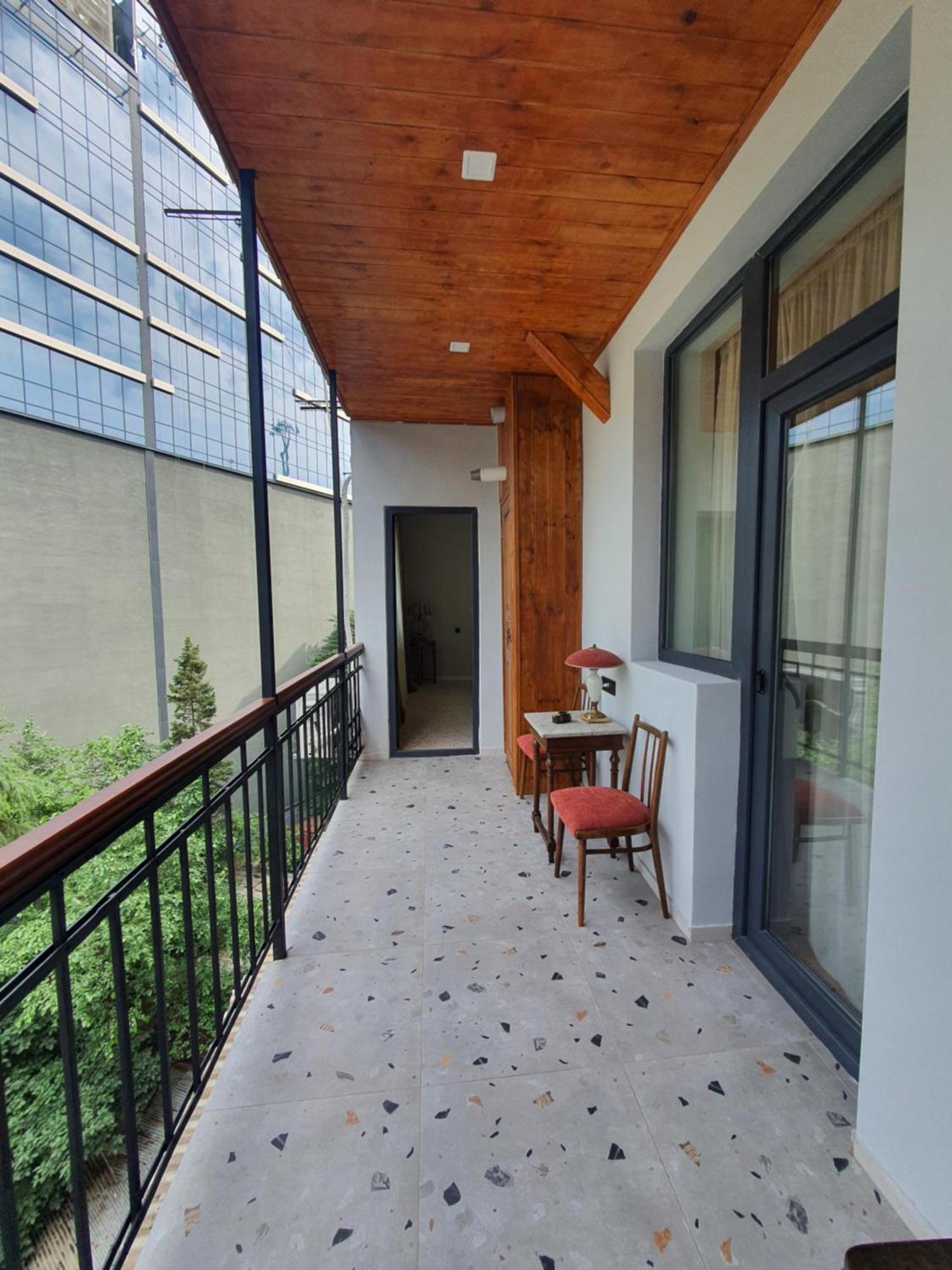 Dat Exx Apartments On Liberty Square Tbilisi Esterno foto