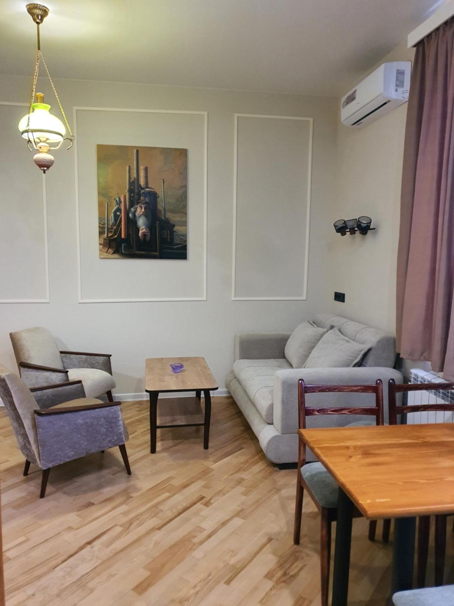 Dat Exx Apartments On Liberty Square Tbilisi Esterno foto